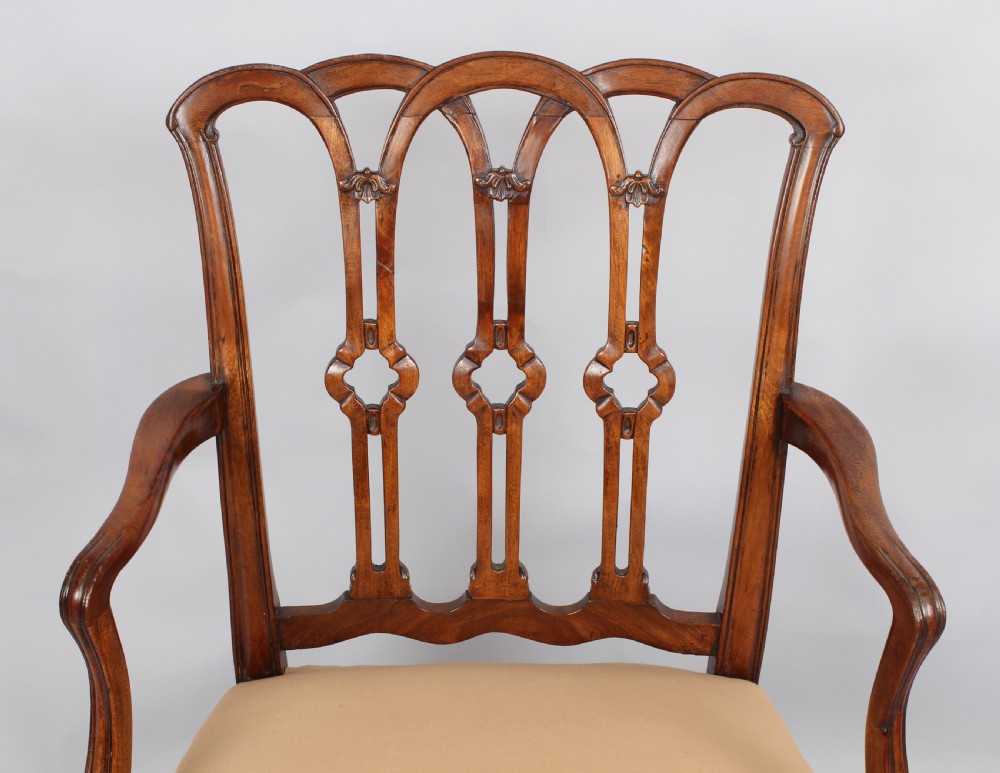 High quality pair of mahogany chairs in the mid 18th century Chippendale style View V