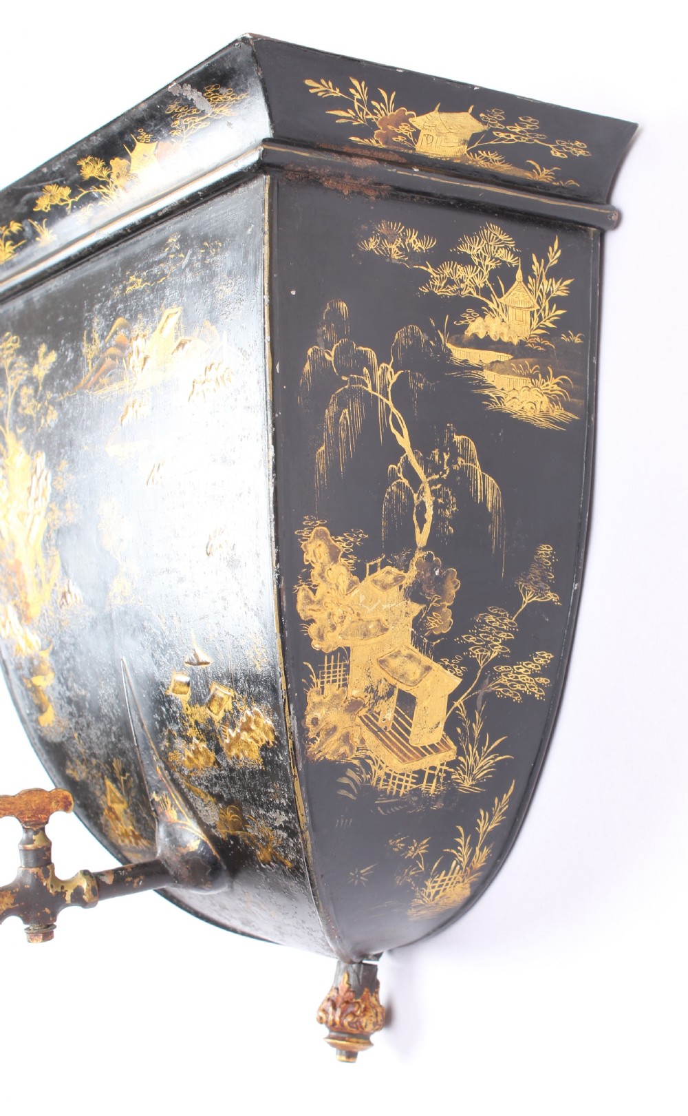 Very fine and extremely rare George III period Pontypool Japan (tole) wall cistern View IV