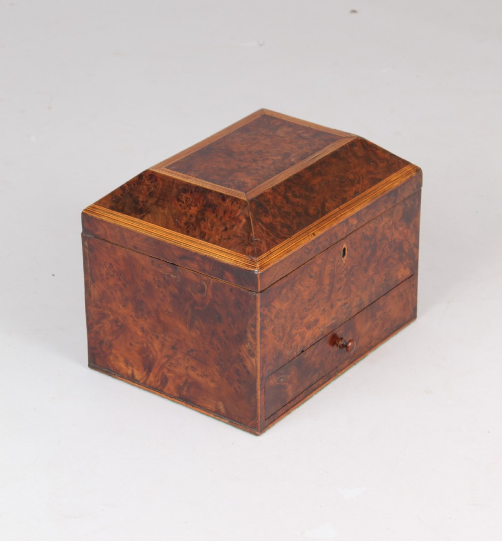 A lidded document box  View III