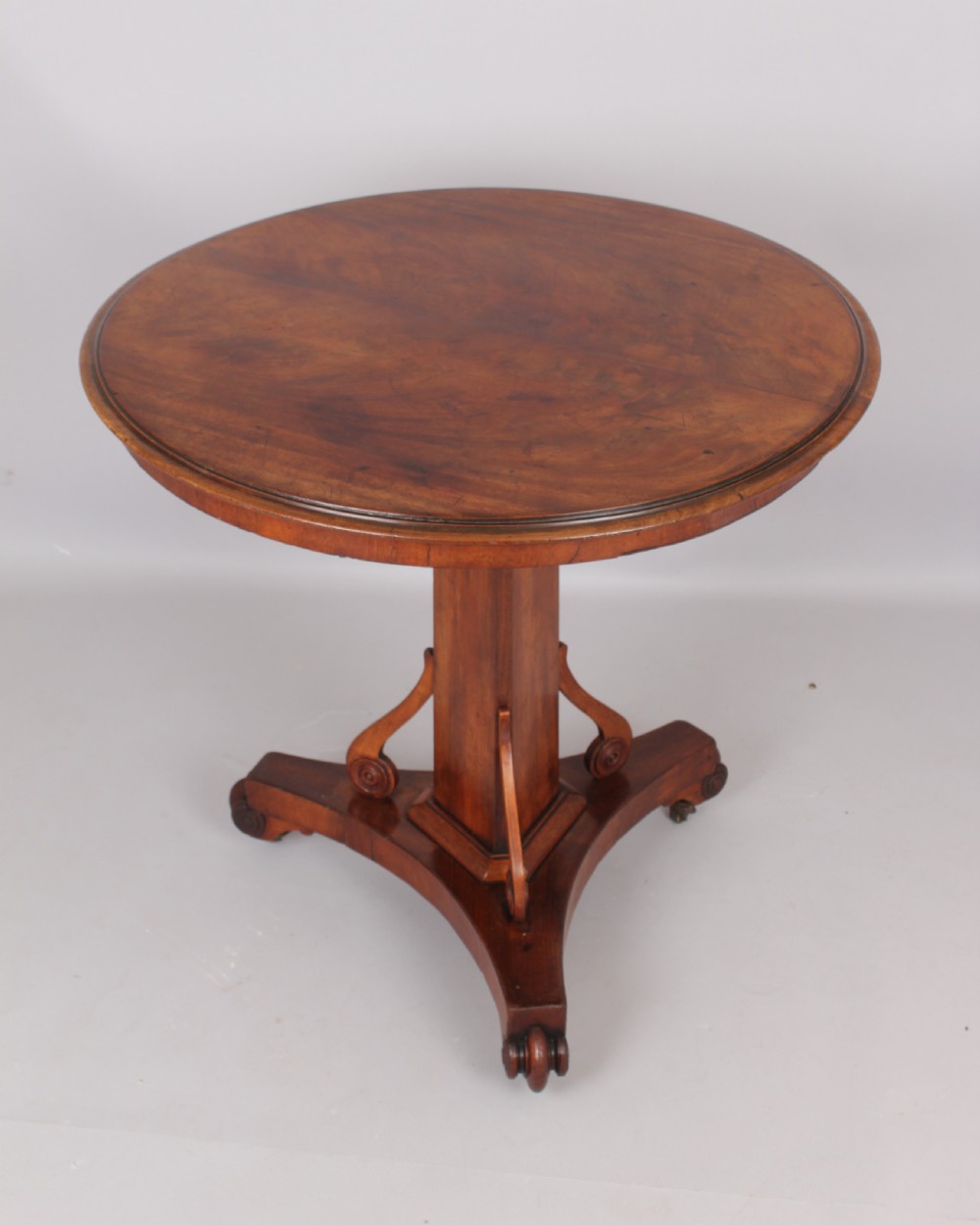Early 19th century mahogany occasional table