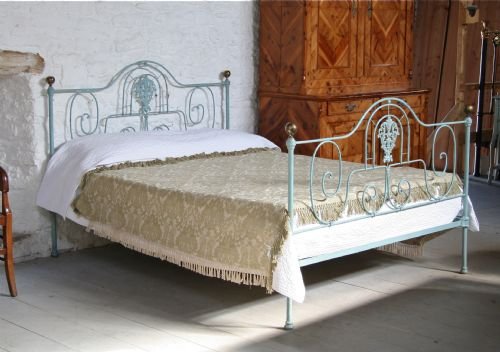 Shabby Chic Pretty  Forged Iron King-size Portugese Bed
