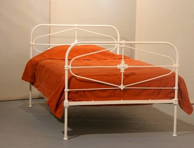 All Iron Three Quarter White Irish Bed