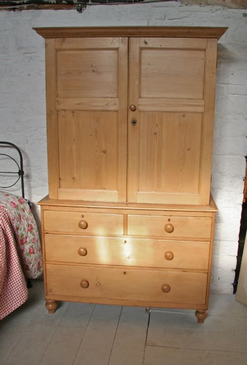 Pine Victorian Linen Press