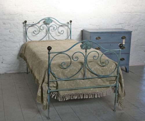 Very Pretty Forged Iron Single Bedstead