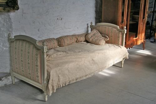 fig 1. French Louis XV1 style day bed with original silk fabric upholstery and cushions