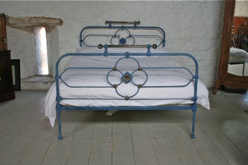 fig 1. Lovely Irish king size iron with brass detailin vintage retro dappled blue