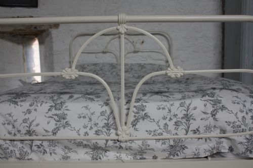 fig 2. White all iron simple Irish three quarter bedstead