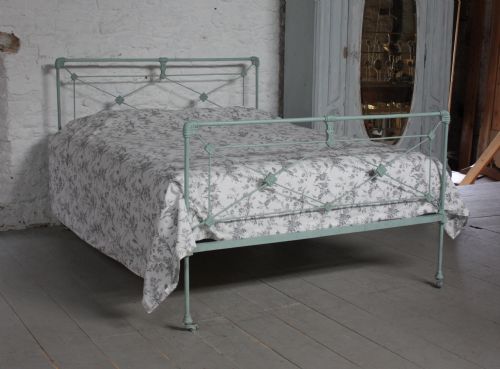 Attractive Irish All Iron King Size Bedstead in Vintage Blackbird Egg Finish