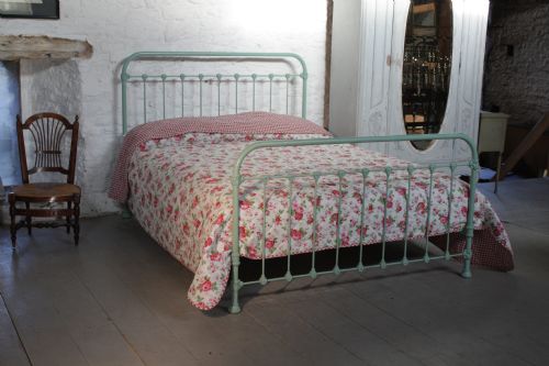 Simple All Iron French King Size Bedstead