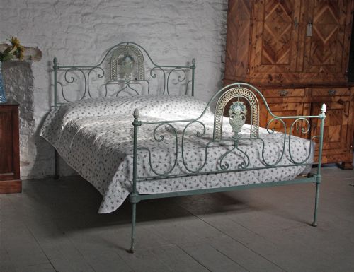 Very Pretty Romantic  King Size Victorian Forged Iron Bedstead with Delightful Shabby Chic Paint Finish