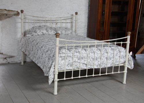 Edwardian Dip Rail King Size Aged Cream Iron and Aged Brass Caps Bedstead
