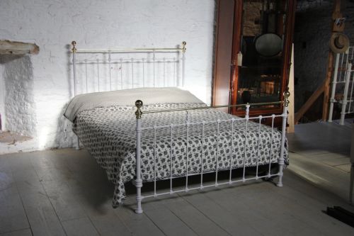 Pretty Classic Victorian King Size  Brass and Iron Bedstead