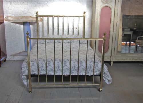 fig 1. Original Edwardian simple all brass double bed