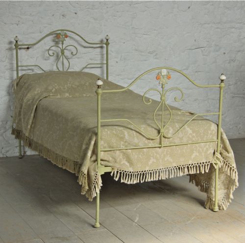 Very Pretty Forged Iron Single Bed