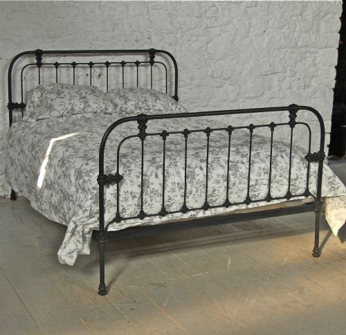 Simple Victorian All Iron Black King Size Bed