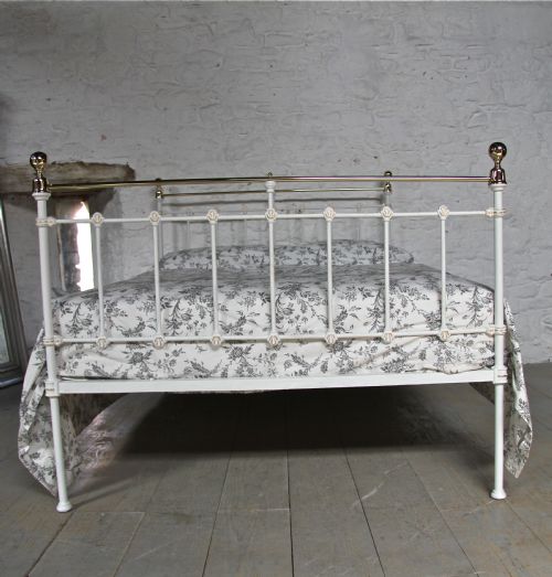 fig 1. Delightful classic Victorian double brass and iron in white with gold highlights
