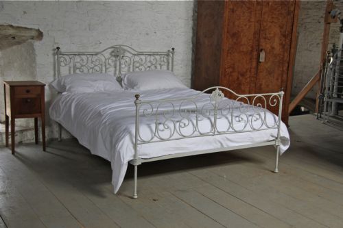 fig 1. Pretty curly forged iron king size bed