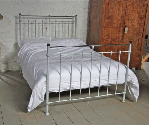 Elegant Simple Classic  Edwardian Iron and Brass