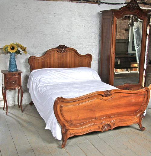 Solid Cherry Louis Xv Bedroom Suite