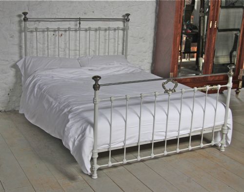 Classic Victorian Brass and Iron King Size Bed