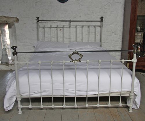 fig 1. Classic Victorian brass and iron king size bed