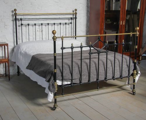 Classic Victorian Original Black and Brass King Size