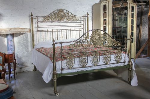 Extremely Rare 6ft Stunning  Super King Size Early Winfield All Brass Bed