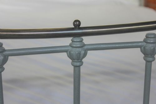 fig 2. Classic Victorian king size brass and iron dip rail