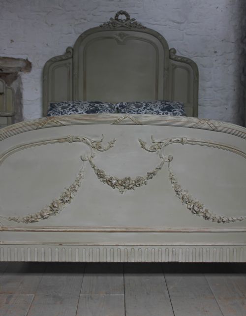 fig 2. Fabulous original French Art Deco painted bedroom suite