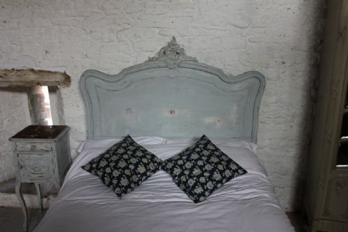 fig 2. Pretty shabby chic Louis XV painted bed and bedside