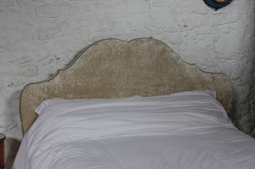 fig 2. Sumptuous French double corbeille king size bed 