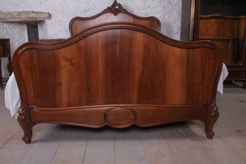 fig 1. Solid walnut simple Louis XVI