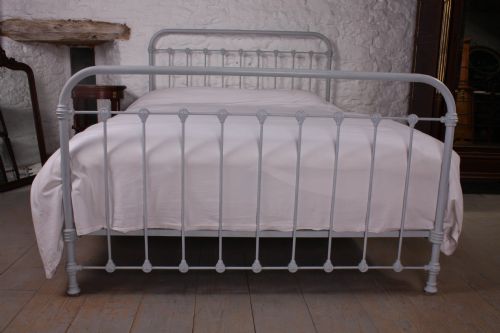 fig 1. French simple all iron kingsize bed