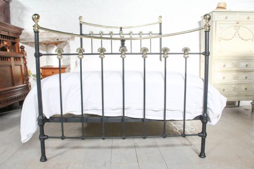 fig 1. Classic Victorian Dip rail with lovely original brass decoration.