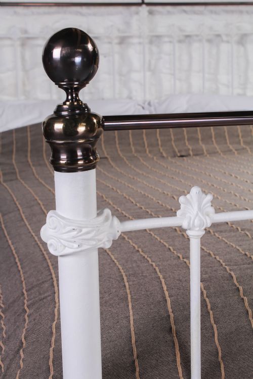 fig 1. Classic Victorian aged brass an iron king size bed