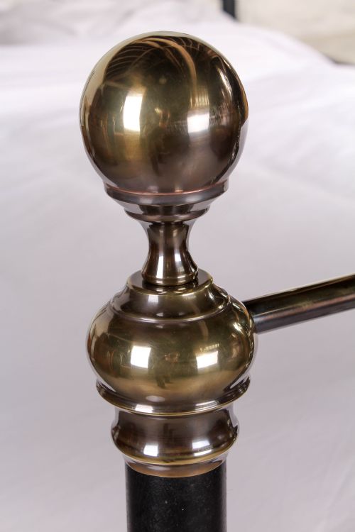 fig 2. Handsome Classic Victorian brass and iron kingsize 