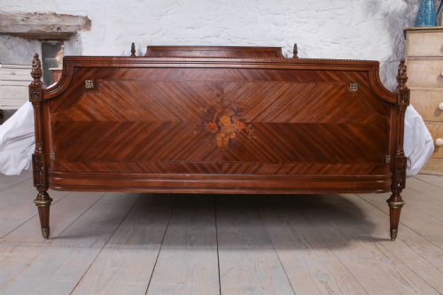 fig 1. Pretty lower height parquetry and marquetry