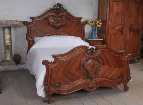 Splendid 5ft  Louis Xv Style Rococo King Size