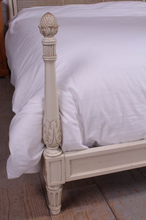 fig 2. French 5' painted caned tapered carved post king size