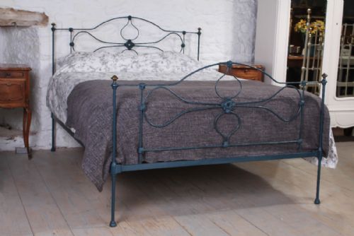 Kingsize Pretty Iron Bed in Hague Blue