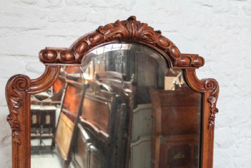 fig 1. French Louis XV style Cheval dressing table