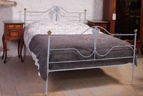 Pretty 5ft Simple Forged Iron  King Size Bed