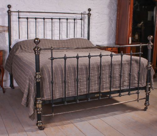 Very Handsome 6ft Super King Size Victorian Black and Aged Brass Bed