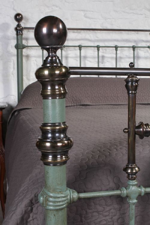 fig 2. Gorgeous 5Ft king size Victorian brass and iron bed