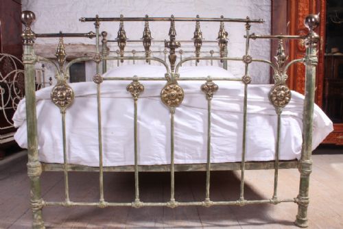 fig 2. Spectacular 5Ft king size Victorian brass and iron bed
