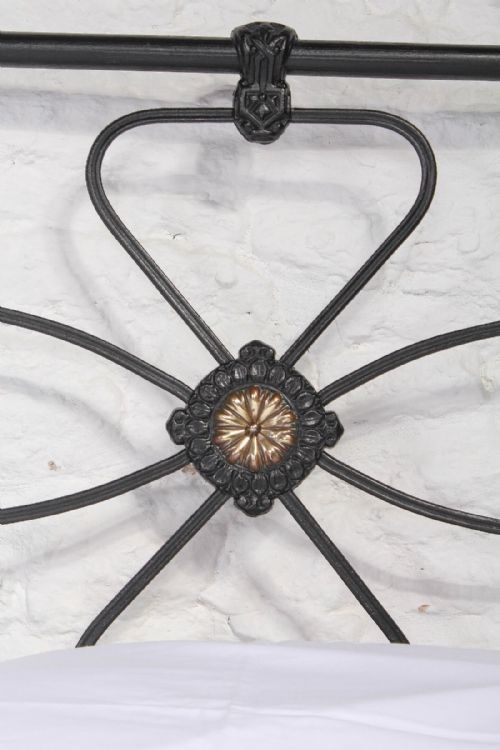 fig 2. Pair of Irish single black no end beds