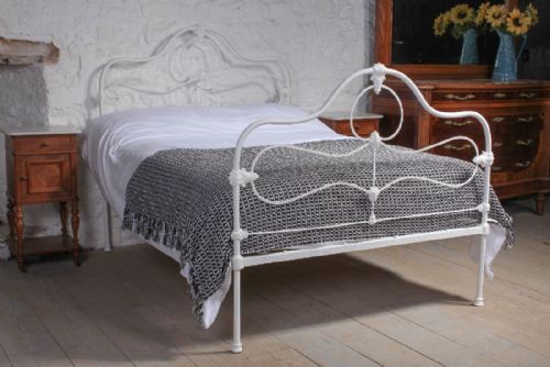 Pretty Early Iron Double Bed