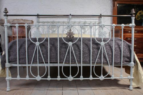 fig 1. Fabulous super king size 6Ft brass and iron bed