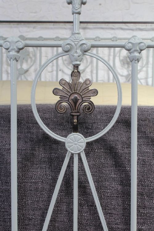 fig 2. Fabulous super king size 6Ft brass and iron bed
