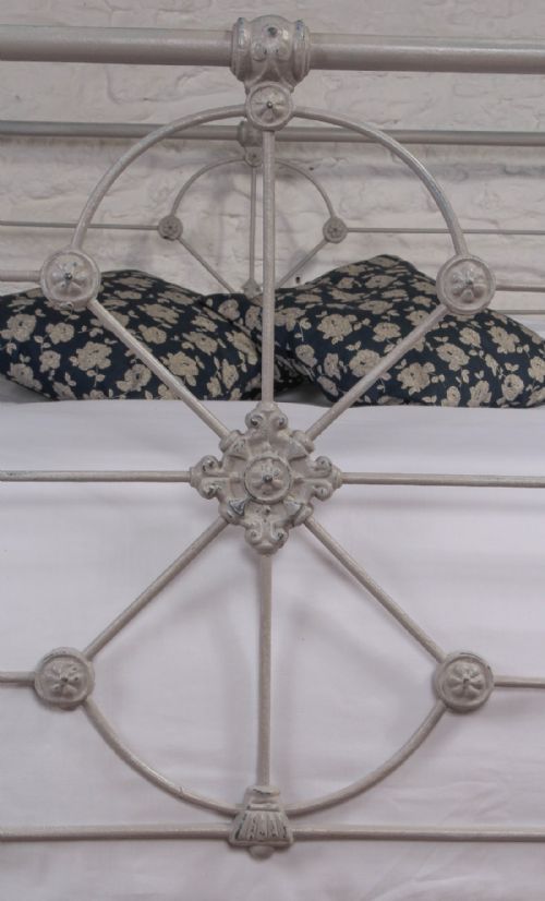 fig 2. 5Ft kingsize Irish iron bed with brass knees